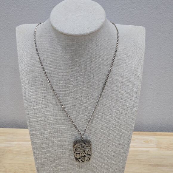 Pendant Frederick Pewter of Canada Northwest Coast Native American Haida Raven - Picture 2 of 8